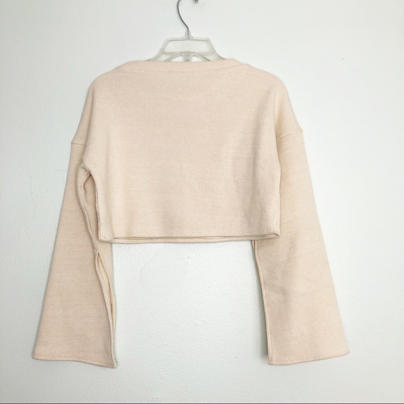 Choosy Elsa Cream Cropped Slouchy Slit Bell Sleeve Boxy Sweater Size Small - Picture 8 of 16